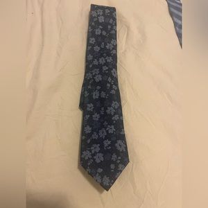 Michael Kors Navy blue floral tie - excellent condition